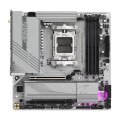 Gigabyte B650M AORUS ELITE AX ICE Mainboard - AMD Ryzen 9000er-Serie - 12+2+2 Phasen VRM - bis zu 8000 MHz DDR5 (OC) - 1xPCIe 5.0 + 1xPCIe 4.0 M.2 - 2,5 GbE LAN - WIFI 6E - USB 3.2 Gen 2x2 - AMD - Sockel AM5 - AMD Ryzen 7000 Series - AMD Ryzen 8000 Series