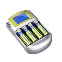 Varta Ladegerät LCD Charger 12V/USB - Ladegerät - Nickel-Metallhydrid (NiMH)